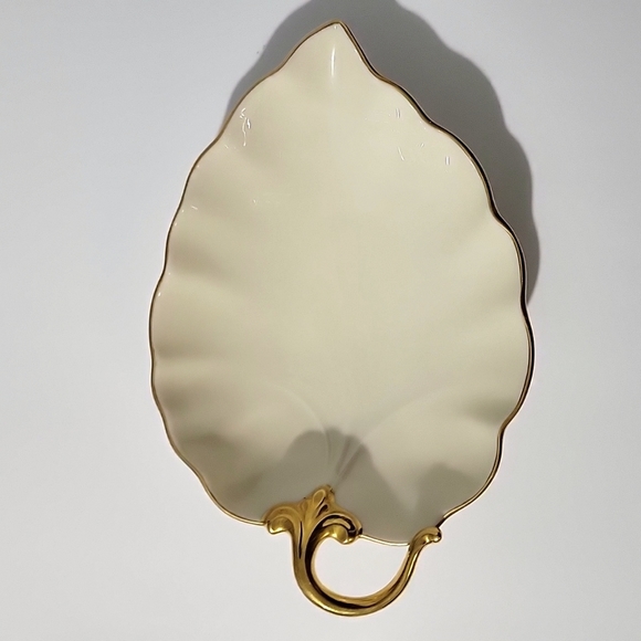 Lenox Hand Decorated 24K Gold Trim Leaf Dish - Picture 8 of 10